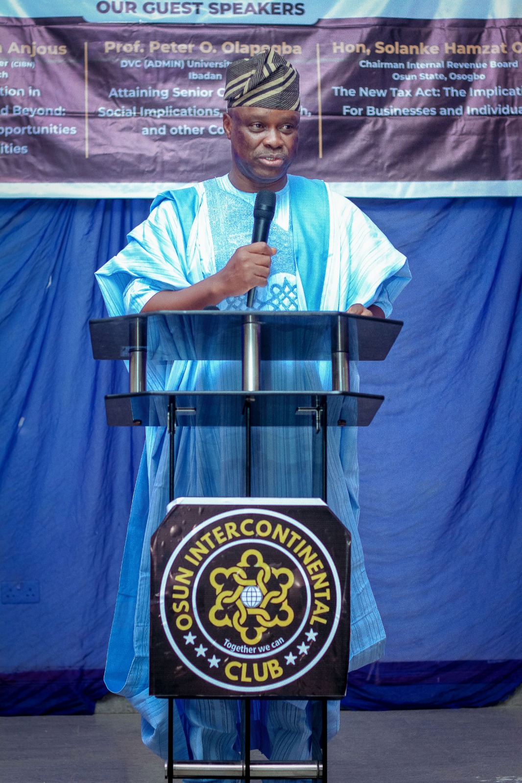 4th Colloquium - 8